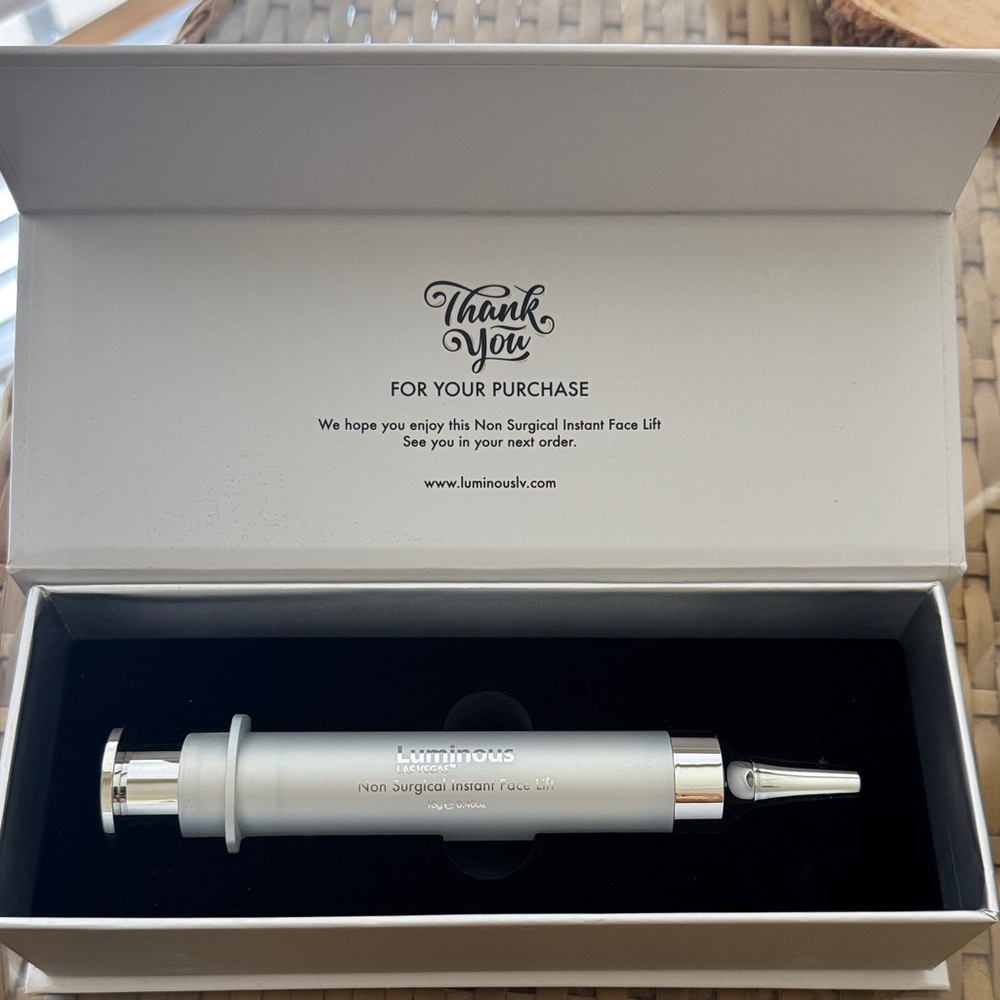 Luminous Non-Surgical Instant Face Lift